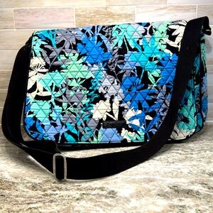 Vera Bradley messenger bag